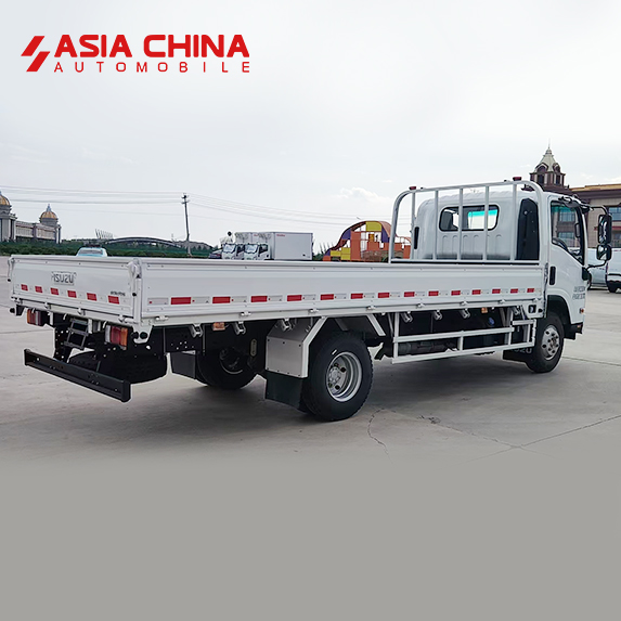 Isuzu ELF KV600 Dropside Truck