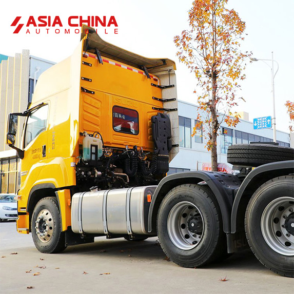 Isuzu GIGA VC66 Седельный тягач