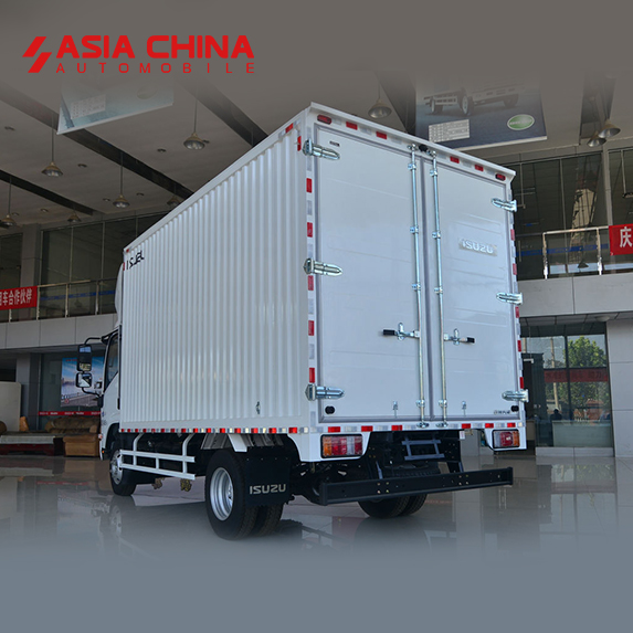 Qingling Isuzu ELF M600 Cargo Truck 4×2 Box Truck