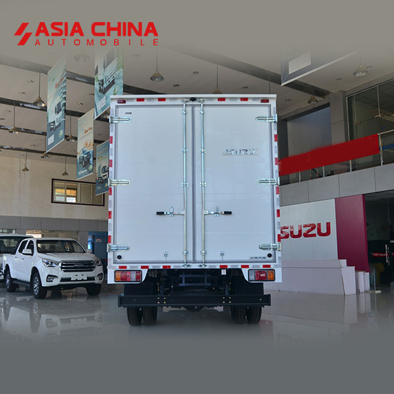 Qingling Isuzu ELF M600 Cargo Truck 4×2 Box Truck