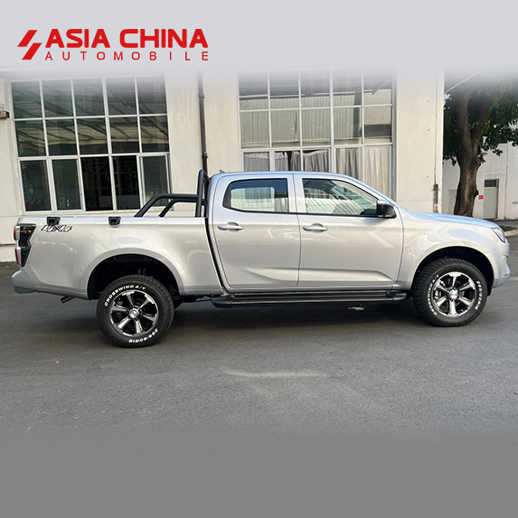 Qingling Isuzu T30 Pickup With Double Cabin