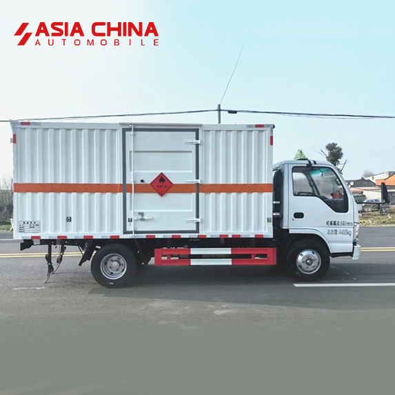 Isuzu Flammable Gas Transport Van Truck