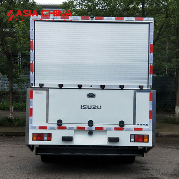 Isuzu Epidemic Prevention Truck