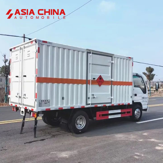 Isuzu Flammable Gas Transport Van Truck