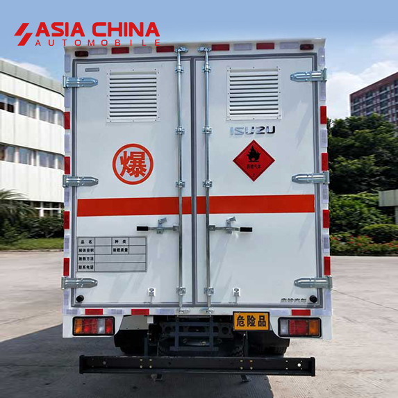 Isuzu Flammable Liquid Van Transport Truck