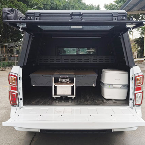 Isuzu Pickup Camper