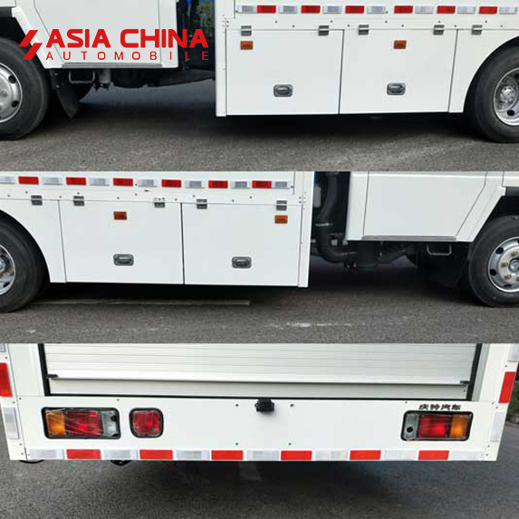 Isuzu Traffic Cone Collection Truck