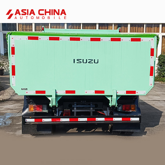Isuzu ELF NPR 700P Dump Truck