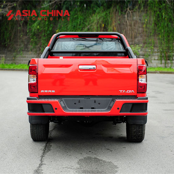 Isuzu T28 Pickup Truck With Double Cab