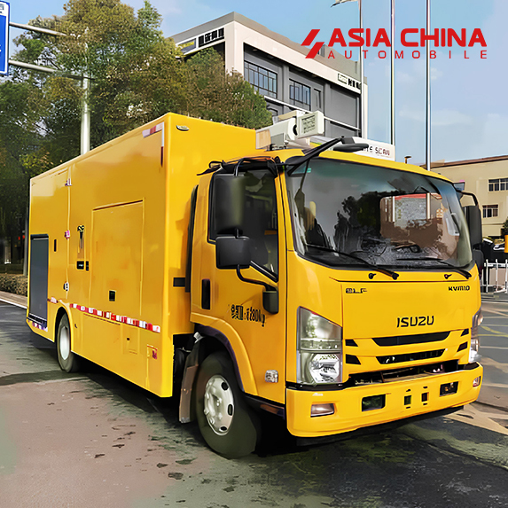 Isuzu High-Capacity Emergency Drainage Truck