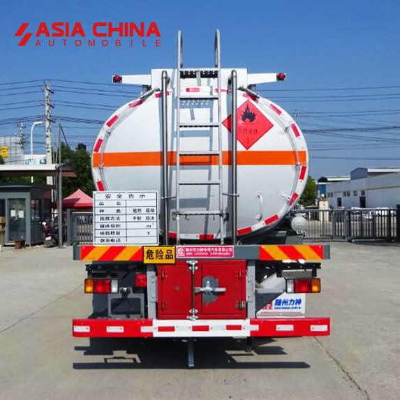 Isuzu Flammable Liquid Tanker Truck