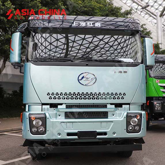 Hongyan Genlyon C6P 6×4 Battery Electric Tractor Truck (BEV)