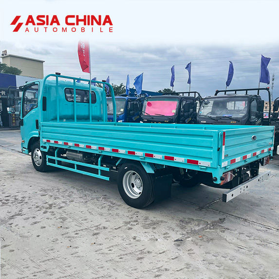 Isuzu EQ2 Right-Hand Drive Electric Dropside Truck
