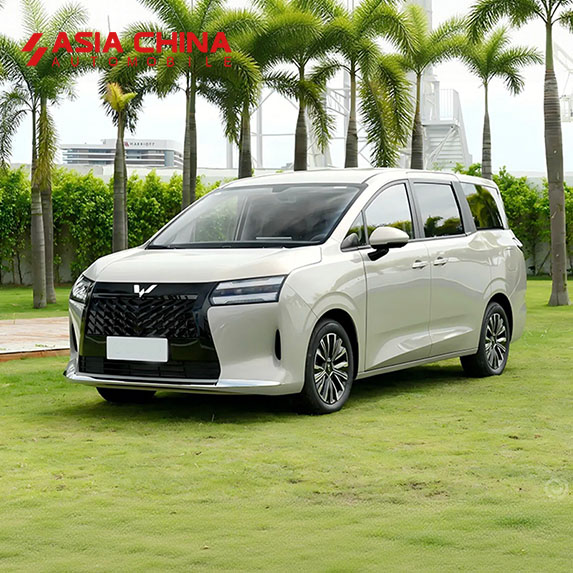 Wuling Xingguang 730 PHEV | 7-Seater Plug-in Hybrid MPV