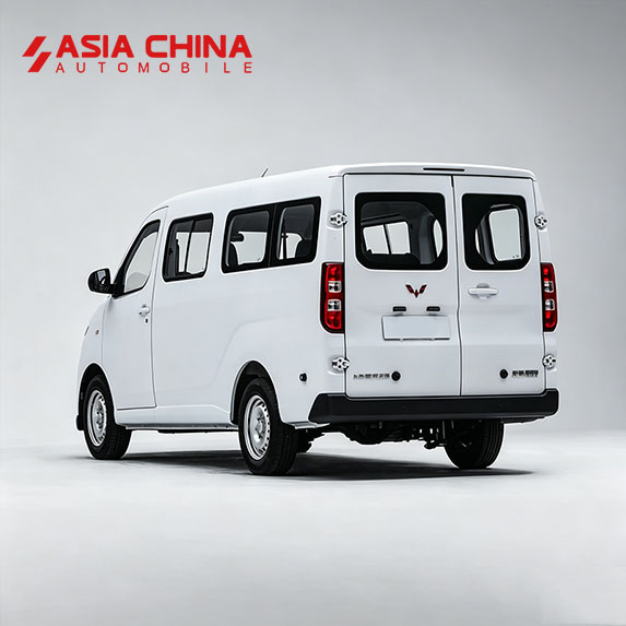 Wuling Yangguang Electric Passenger Van | Up to 440 km Range